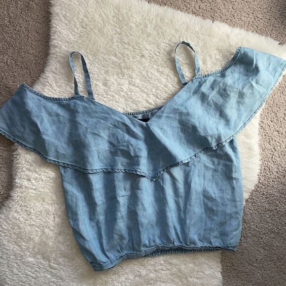 BEBE Denim Croptop - Picture 4 of 4